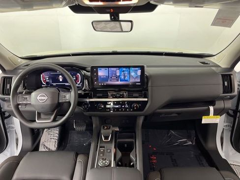 New 2026 Nissan Pathfinder SL w/ SL Premium Package AWD/4WD image 40
