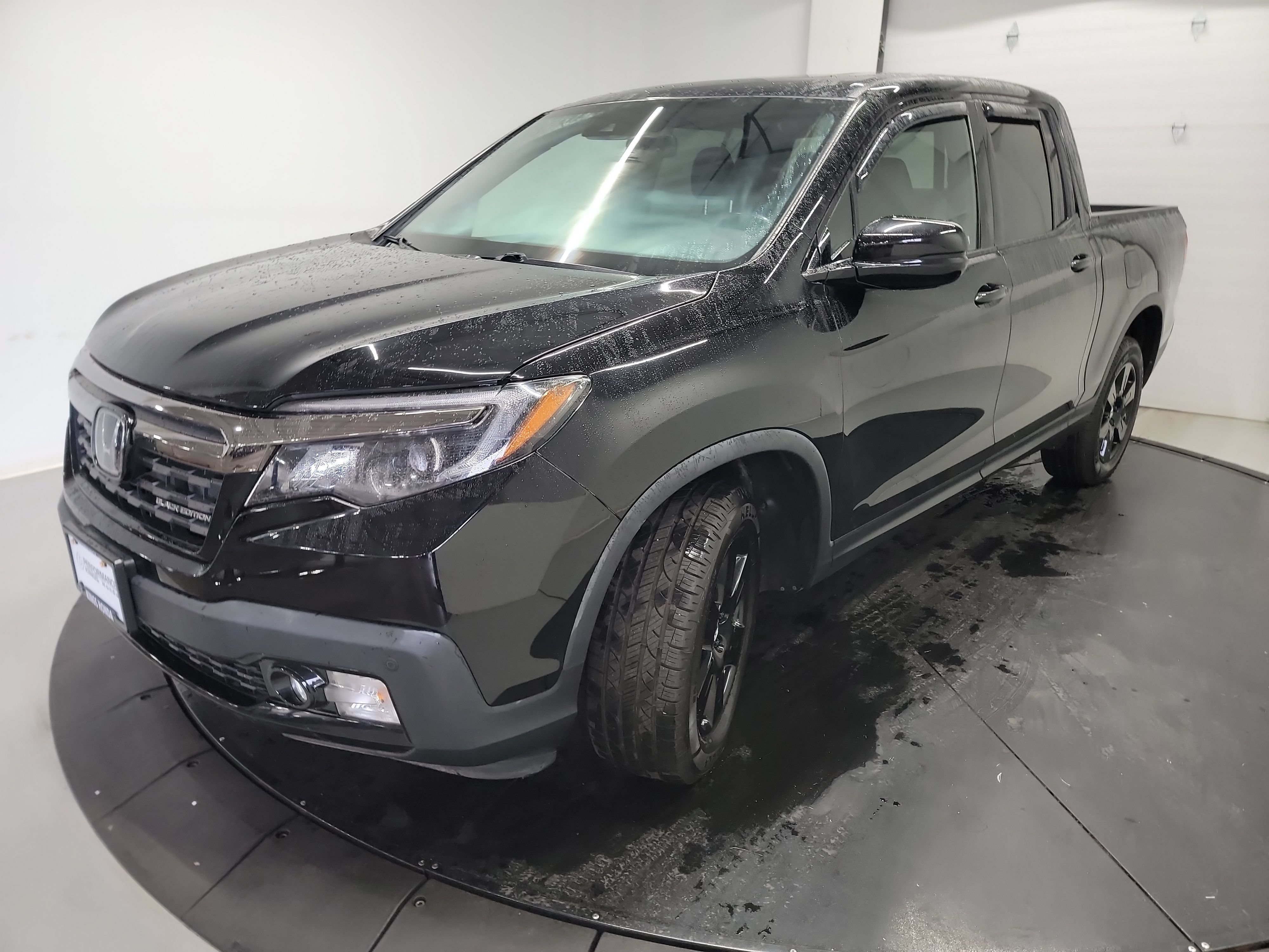 Used 2020 Honda Ridgeline Black Edition image 3