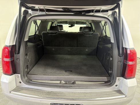 Used 2018 Chevrolet Suburban Premier image 26