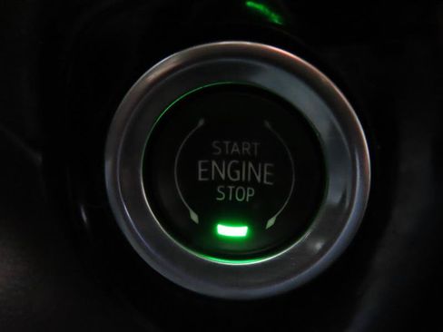 Used 2023 Chevrolet Silverado 1500 LT AWD/4WD image 18