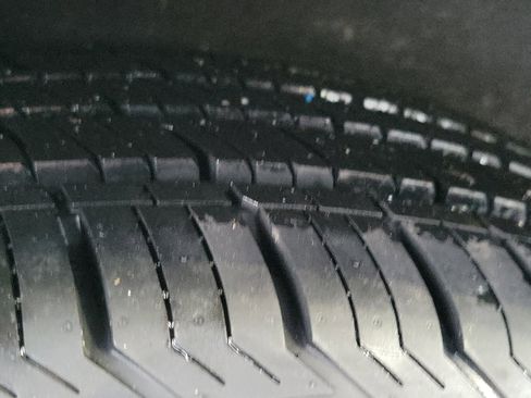 Used 2024 Ford Escape ST-Line w/ Cold Weather Package image 26