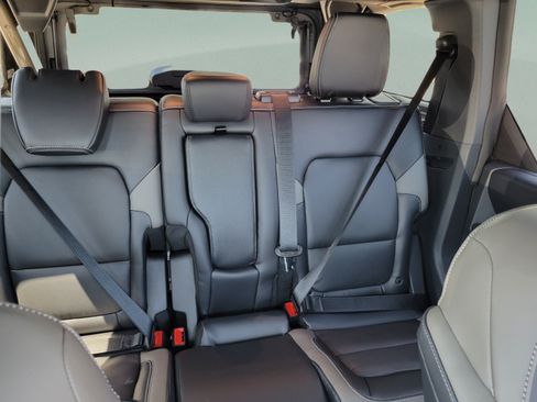 New 2026 Ford Bronco Outer Banks AWD/4WD image 12