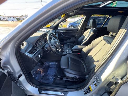 Used 2018 BMW X1 xDrive28i image 9