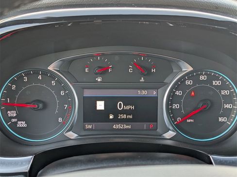 Certified 2023 Chevrolet Traverse RS image 18