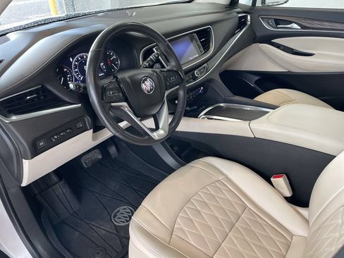 Used 2023 Buick Enclave Avenir w/ Avenir Technology Package AWD/4WD image 37