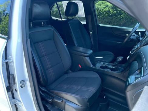 Used 2022 Chevrolet Equinox RS w/ LPO, Floor Liner Package AWD/4WD image 27