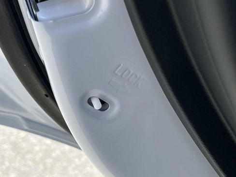 New 2026 Mitsubishi Outlander SE FWD image 12
