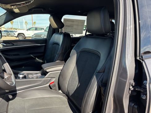 New 2026 Jeep Grand Cherokee Altitude AWD/4WD image 14