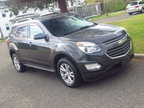 Used 2017 Chevrolet Equinox LT w/ Convenience Package image 32