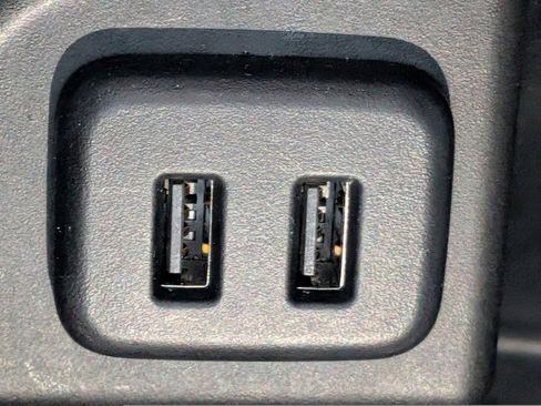 Certified 2024 GMC Terrain SLT image 29