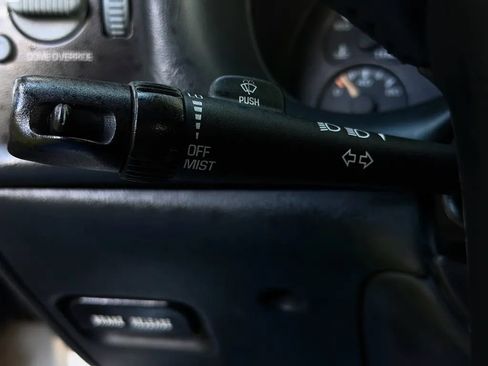 Used 2004 Chevrolet Blazer LS w/ Preferred Equipment Group image 16