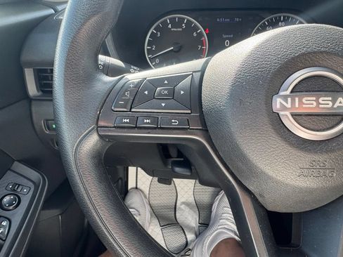 Used 2025 Nissan Sentra S FWD image 17