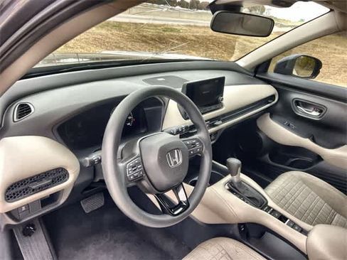 Certified 2025 Honda HR-V LX image 15