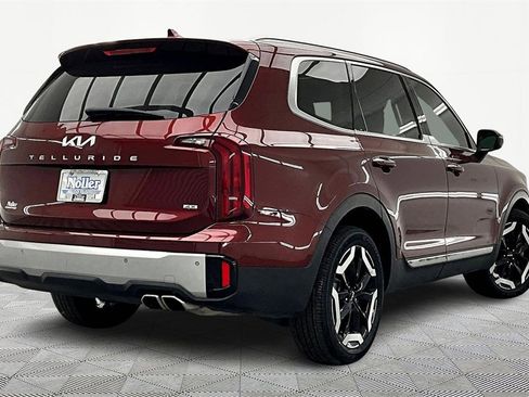 Used 2024 Kia Telluride S w/ S Sunroof Package image 2