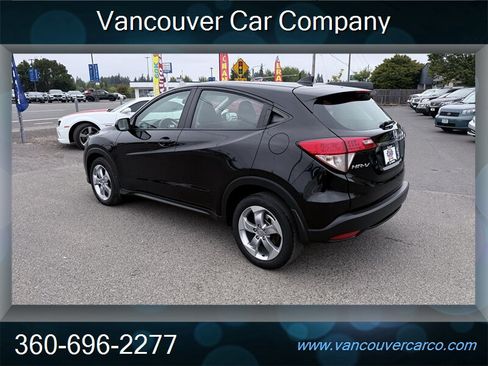 Used 2019 Honda HR-V LX image 4