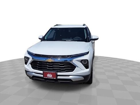 Certified 2025 Chevrolet TrailBlazer LT image 3