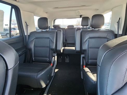 New 2025 Lincoln Navigator Reserve image 12