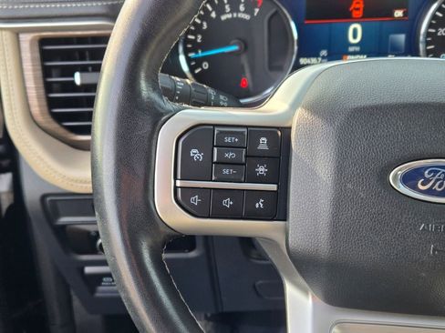 Used 2024 Ford Expedition Limited image 35