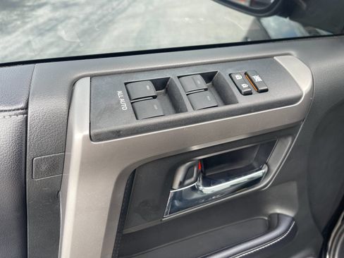 Used 2019 Toyota 4Runner SR5 Premium AWD/4WD image 13