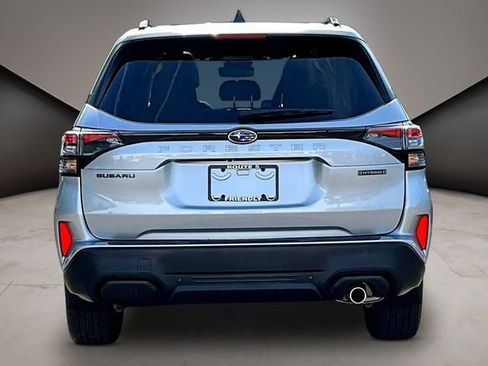 Used 2025 Subaru Forester Touring AWD/4WD image 5