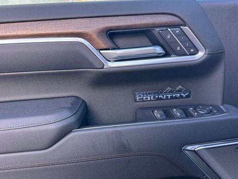 New 2026 Chevrolet Silverado 1500 High Country w/ Technology Package AWD/4WD image 14