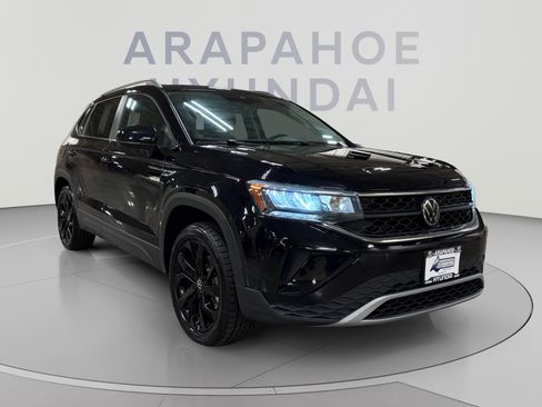 Used 2023 Volkswagen Taos SE w/ Black Wheel Package AWD/4WD image 7