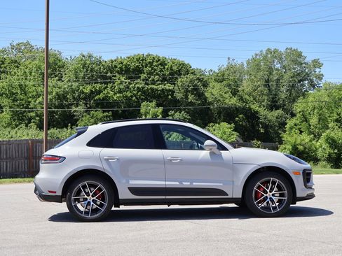 Certified 2023 Porsche Macan S AWD/4WD image 9