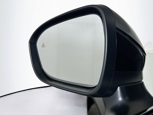 Used 2023 Nissan Ariya FWD image 16