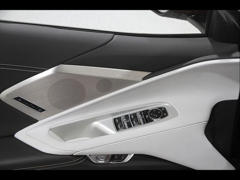 Used 2020 Chevrolet Corvette Stingray Preferred Conv w/ 2LT Preferred Equipment Group RWD image 6