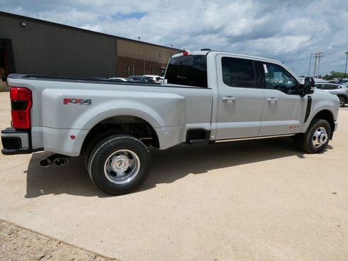 New 2026 Ford F350 Platinum AWD/4WD image 4