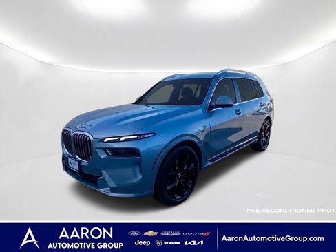 Used 2026 BMW X7 xDrive40i AWD/4WD image 1