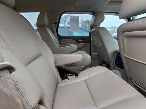 Used 2014 Chevrolet Tahoe LTZ image 6