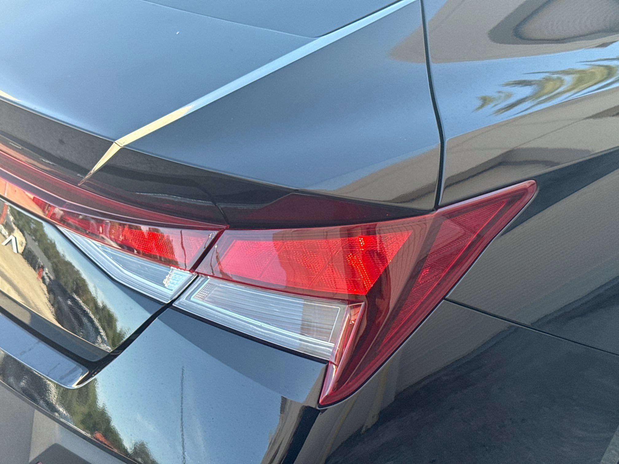 Used 2025 Hyundai Elantra SE FWD image 24