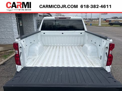 Used 2022 Chevrolet Silverado 1500 LT AWD/4WD image 8