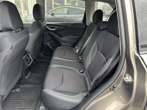 Used 2019 Subaru Forester Premium w/ All-Weather Package AWD/4WD image 13