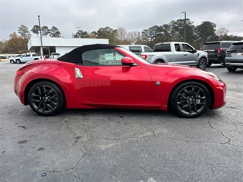 Used 2019 Nissan 370Z Touring image 5