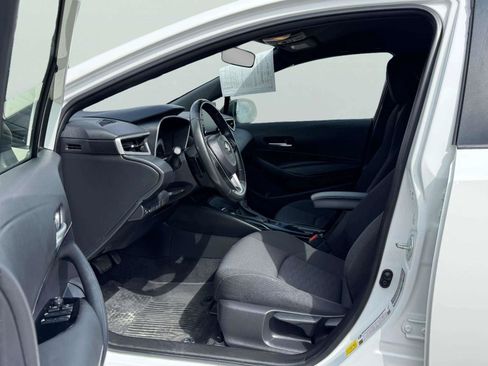 Used 2022 Toyota Corolla SE FWD image 25
