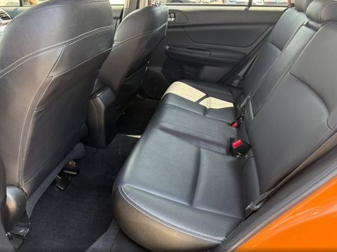 Used 2014 Subaru Crosstrek 2.0i Limited AWD/4WD image 7