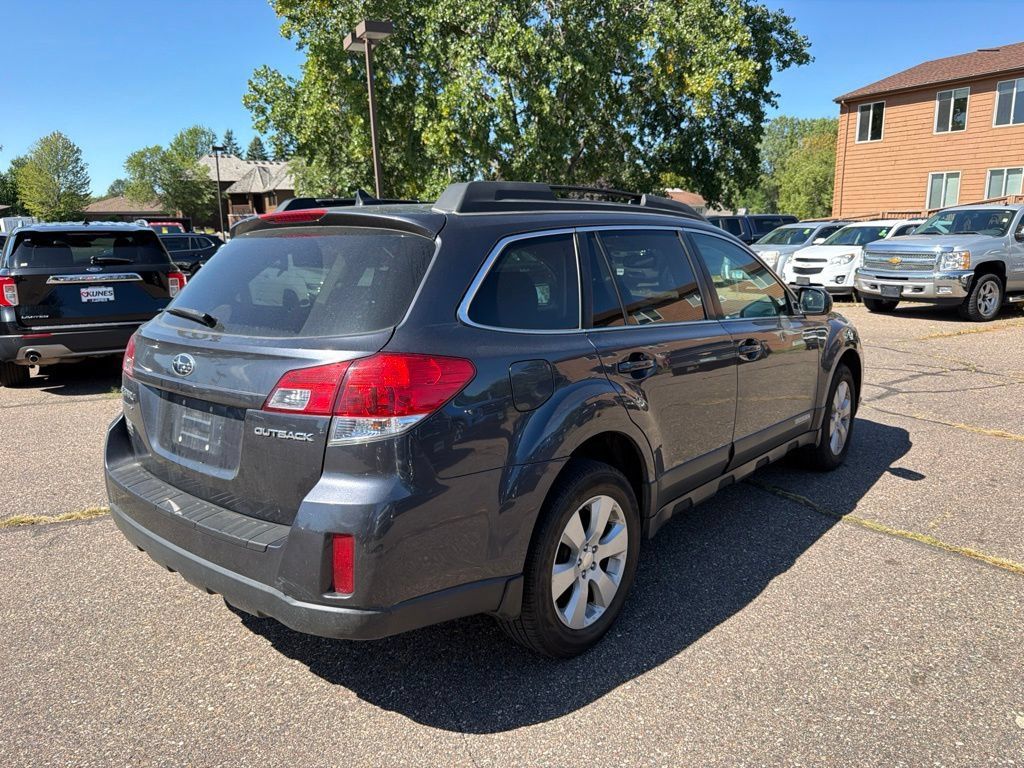 Used 2011 Subaru Outback 2.5i Limited w/ PWR Moonroof Pkg AWD/4WD image 5