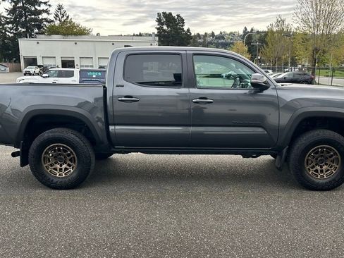 Certified 2023 Toyota Tacoma 4x4 Double Cab w/ Trail Edition image 4