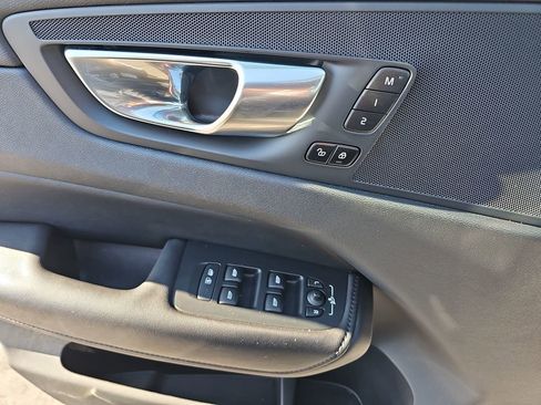 Used 2023 Volvo XC60 B5 Plus w/ Protection Package Premier image 33