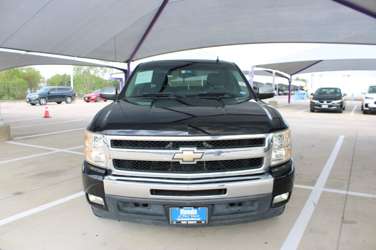 Used 2010 Chevrolet Silverado 1500 LT w/ Texas Edition RWD image 9