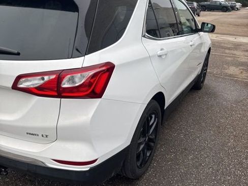 Used 2020 Chevrolet Equinox LT w/ Sport Edition image 3
