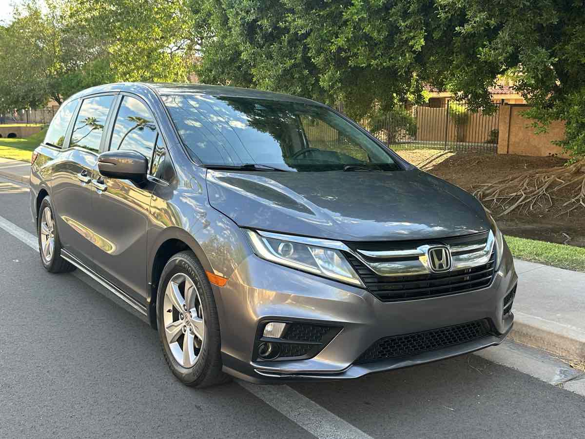 Used 2019 Honda Odyssey EX image 2