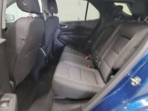 Used 2019 Chevrolet Equinox LT w/ Driver Convenience Package FWD image 27