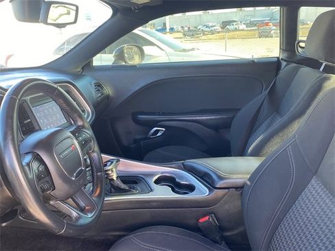 Used 2019 Dodge Challenger SXT image 16