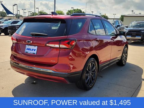 Used 2023 Chevrolet Equinox RS w/ RS Leather Package FWD image 4