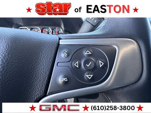 Used 2018 GMC Yukon XL SLE w/ SLE Value Package image 25