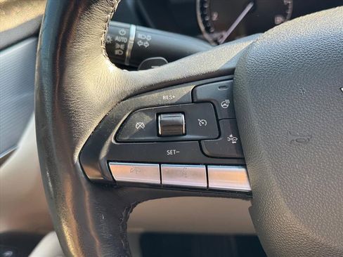 Used 2021 Cadillac CT4 Luxury w/ Sun And Sound Package RWD image 17