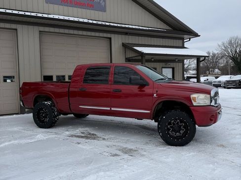 Used 2008 Dodge Ram 2500 Truck SXT w/ Popular Equipment Group image 2